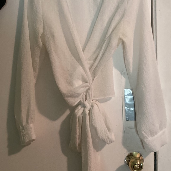 White wrap shirt , sheer material - Picture 3 of 5